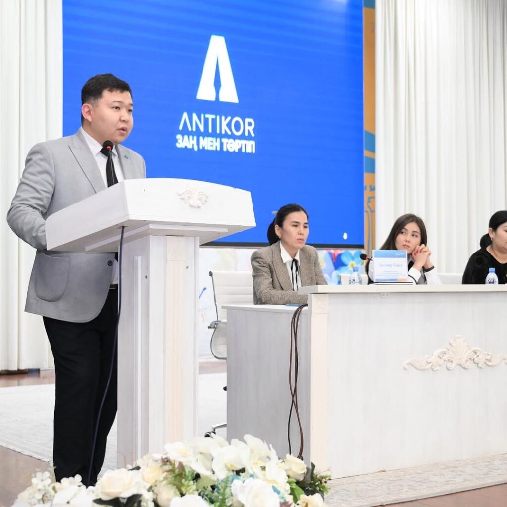 949b71c3-0288-4972-99f7-d80ca5b0b1bc